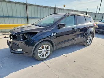 2016 Ford Escape 1FMCU0G9XGUA00107