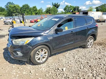 2018 Ford Escape 1FMCU9GD8JUA10828
