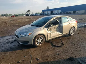 2016 Ford Focus 1FADP3F25GL305564
