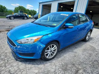 2016 Ford Focus 1FADP3F23GL220321