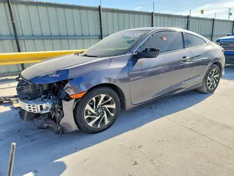 2018 Honda Civic 2HGFC4B05JH300900