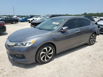 2017 Honda Accord 1HGCR2F03HA117309