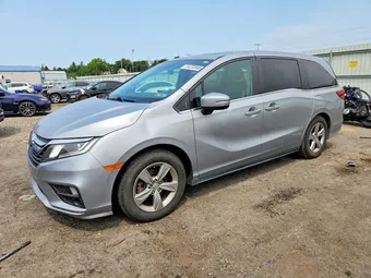 2018 Honda Odyssey 5FNRL6H77JB023653