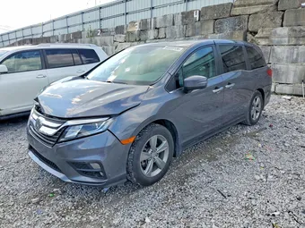 2018 Honda Odyssey 5FNRL6H77JB022566