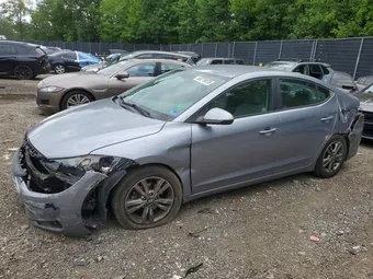 2017 Hyundai Elantra 5NPD84LF8HH023252