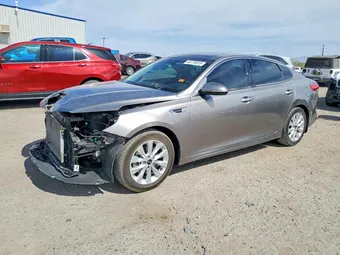 2017 Kia Optima 5XXGU4L35HG168372