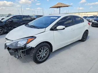 2016 Kia Forte KNAFK4A65G5607004