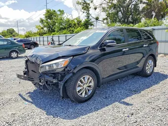 2017 Kia Sorento 5XYPG4A32HG324020