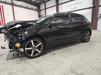 2017 Kia FORTE5 KNAFX5A85H5725726