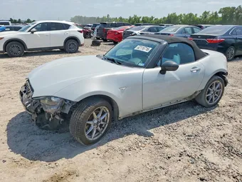 2017 Mazda MX-5 Miata JM1NDAB73H0120820