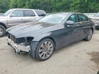 2022 Mercedes-Benz E-Class W1KZF8DB1NB090115