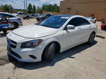 2018 Mercedes-Benz CLA-Class WDDSJ4GB2JN583217