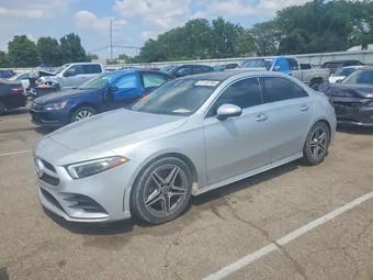 2022 Mercedes-Benz A-Class W1K3G4FB9NJ369567