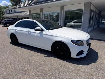 2017 Mercedes-Benz E-Class WDDZF4JB4HA198641