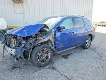 2017 Nissan Pathfinder 5N1DR2MN6HC667069