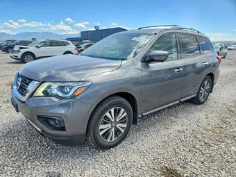 2017 Nissan Pathfinder 5N1DR2MM9HC606791
