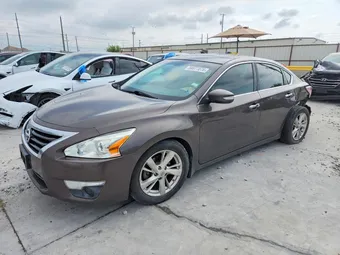 2015 Nissan Altima 1N4AL3AP2FN355570