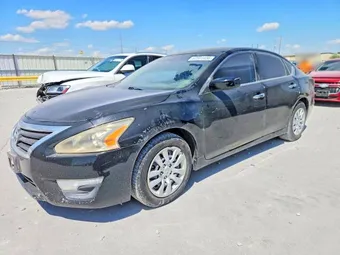 2015 Nissan Altima 1N4AL3AP8FN326610