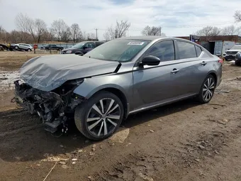 2019 Nissan Altima 1N4BL4CW6KC203702