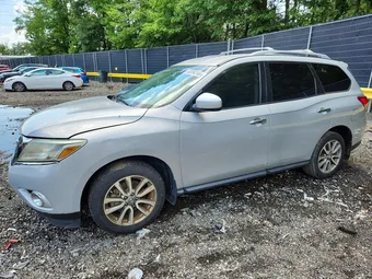 2015 Nissan Pathfinder 5N1AR2MM5FC665675