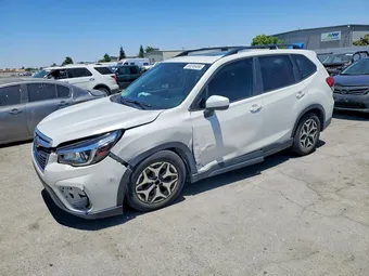 2020 Subaru Forester JF2SKAGC8LH561630
