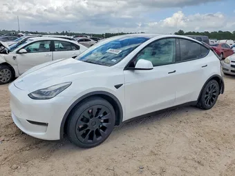 2021 Tesla Model Y 5YJYGAEE7MF151580