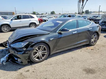 2016 Tesla Model S 5YJSA1E28GF131954