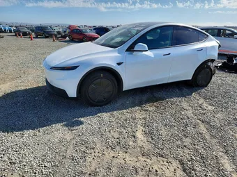 2026 Tesla Model Y 7SAYGDED8TA605598