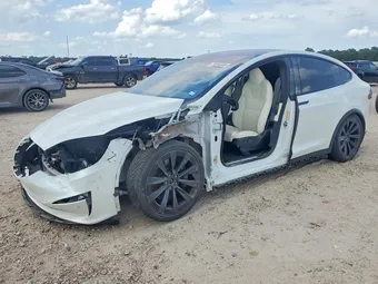 2022 Tesla Model X 7SAXCBE62NF341412