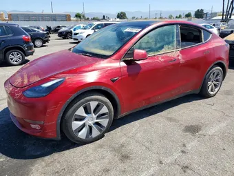 2024 Tesla Model Y 7SAYGDEE0RF070948