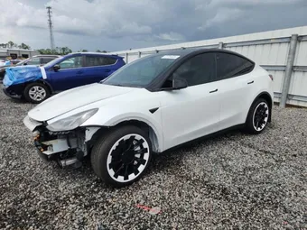 2023 Tesla Model Y 7SAYGAEE2PF663240