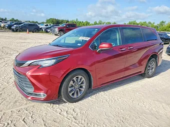2022 Toyota Sienna 5TDYRKEC0NS076250