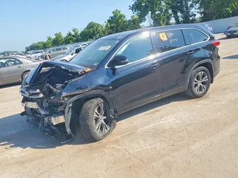 2018 Toyota Highlander 5TDZARFH6JS036487