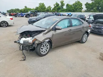 2018 Toyota Corolla 5YFBURHE6JP760393