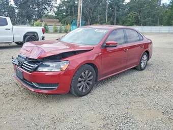 2015 Volkswagen Passat 1VWAS7A35FC046475