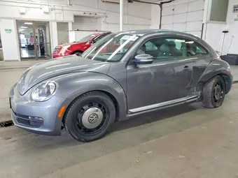 2016 Volkswagen Beetle 3VWJ17AT5GM605817